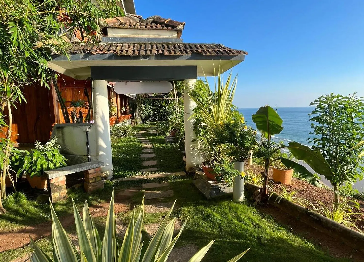 Casablanca Varkala 0*,